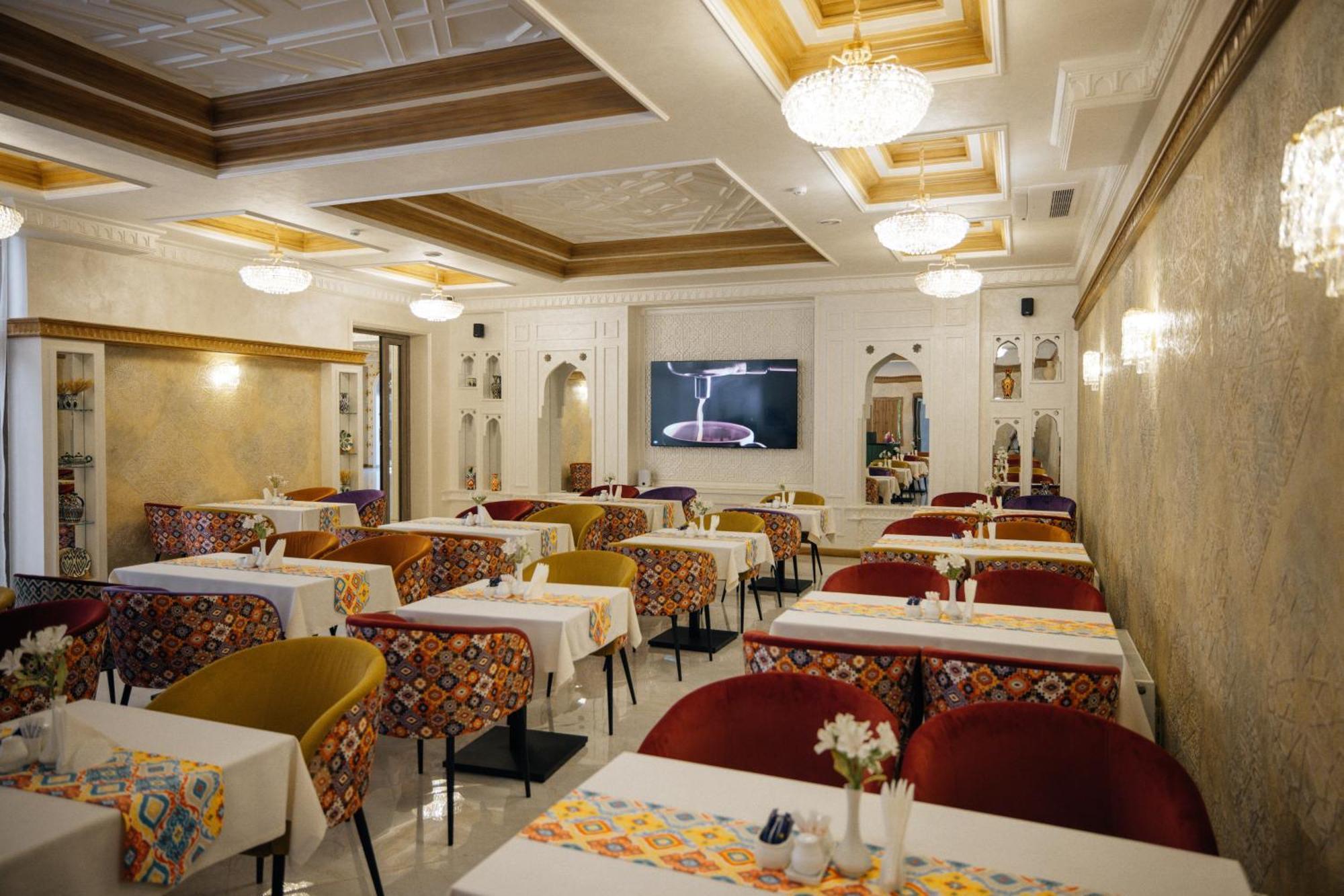 Kohinur Plaza Hotel Самарканд Екстериор снимка