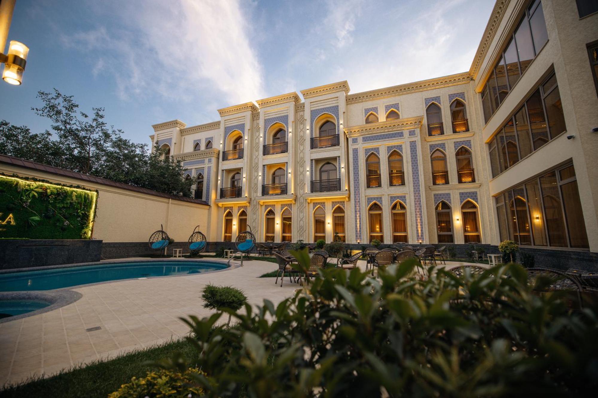Kohinur Plaza Hotel Самарканд Екстериор снимка